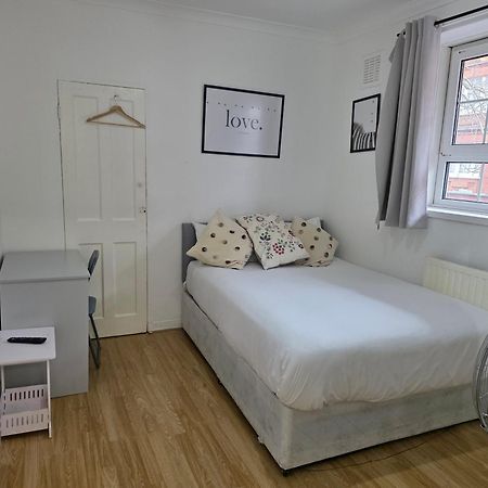 Budget Grey House Londres Extérieur photo